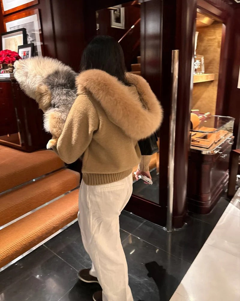 Lenora | Abrigo de punto con cuello de piel