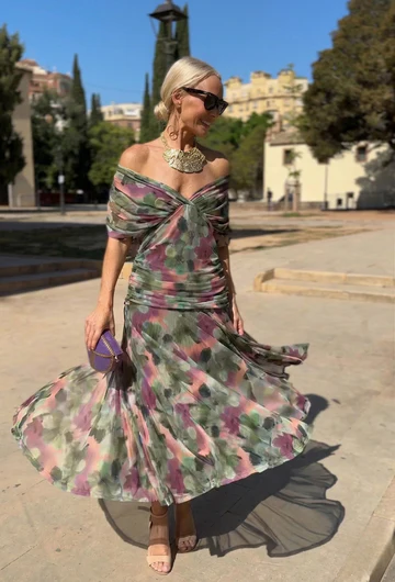 Luisa | Elegante vestido largo con escote en V